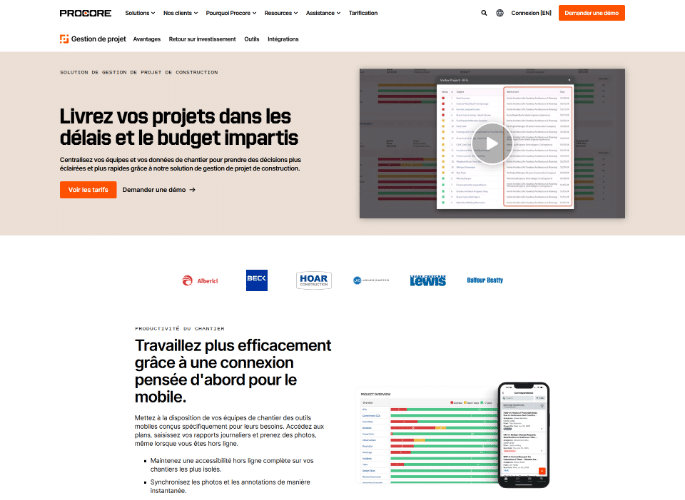 Página de producto de Procore, gestión de obras de construcción desde los documentos de licitación hasta la aceptación final.